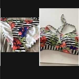 Eidon Surf  D cup Striped Floral Bikini Top extra small bikini bottoms